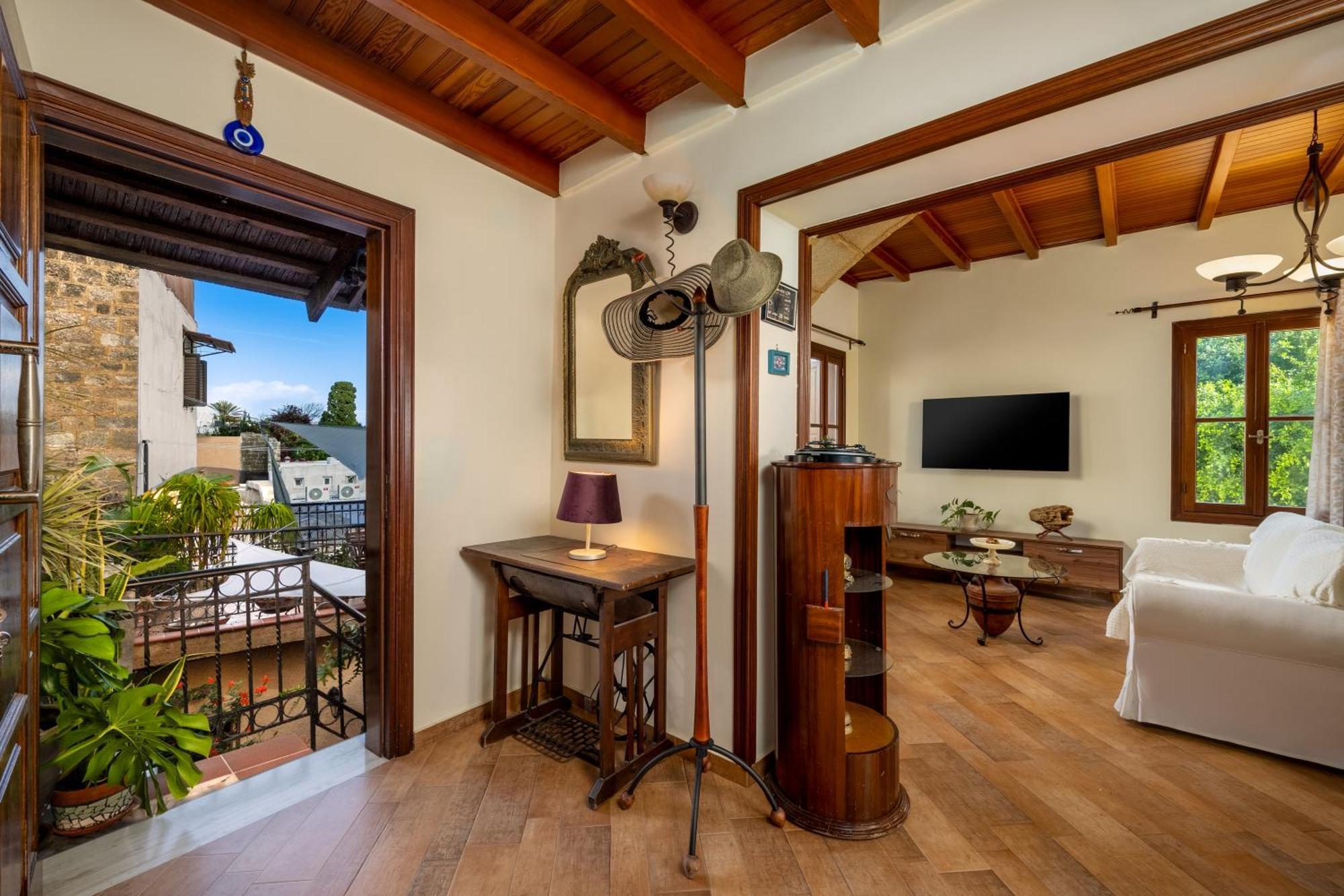 Suite Del Capitano Rhodes City Ngoại thất bức ảnh